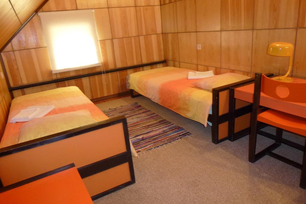 Kihelkonna Pastorate Guesthouse Room photo