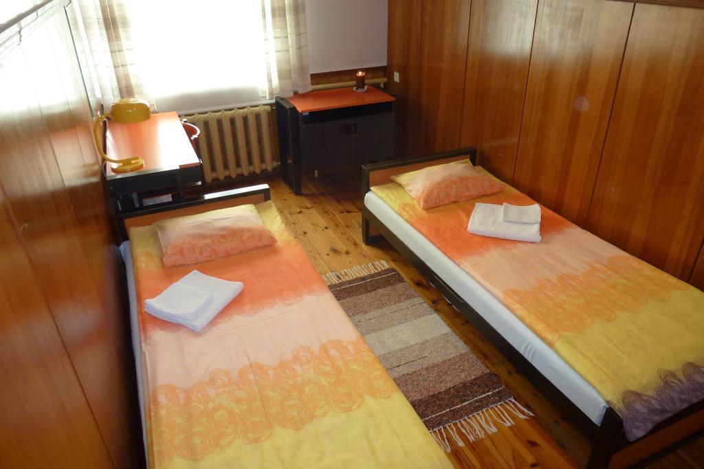 Kihelkonna Pastorate Guesthouse Room photo